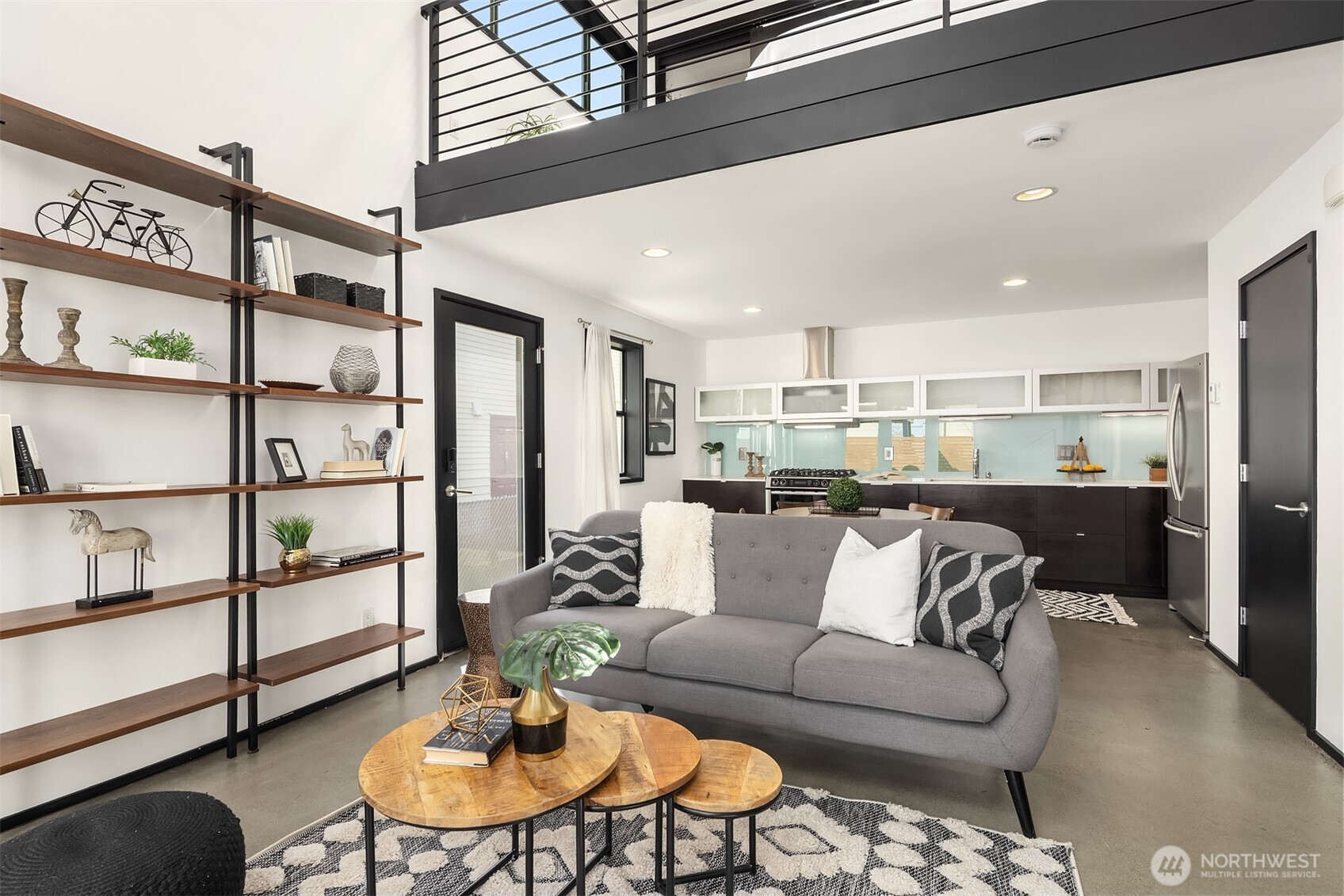 505 S Cloverdale Unit: B