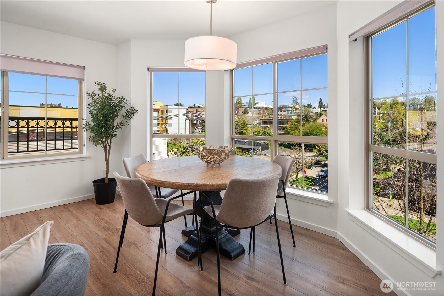 1125 E Olive Street Unit: 501