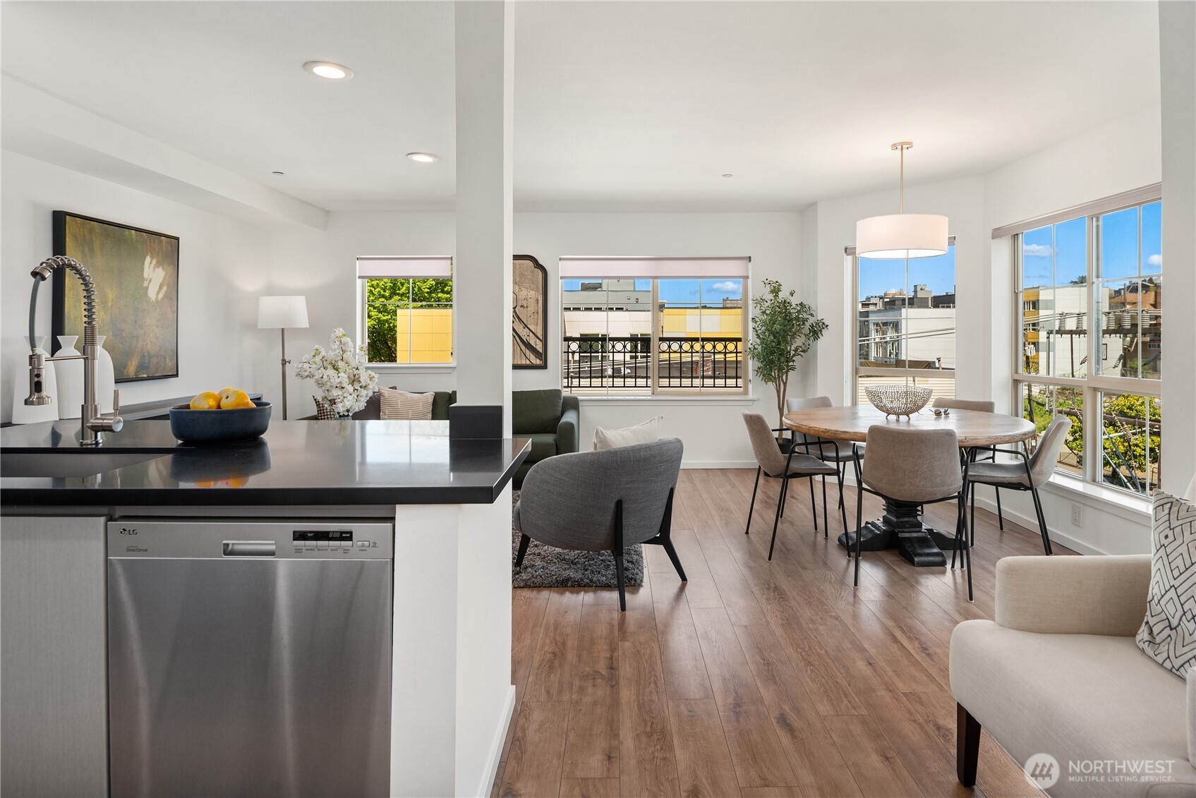 1125 E Olive Street Unit: 501
