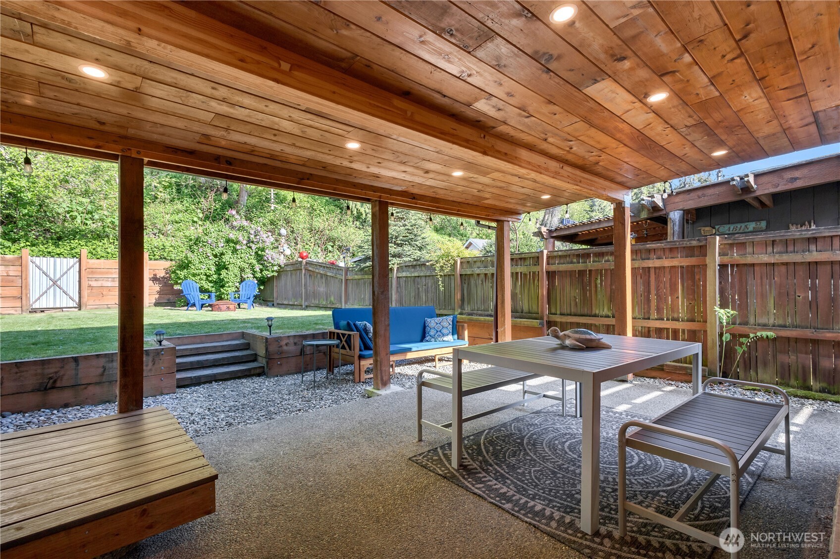 14207 Evergreen Way