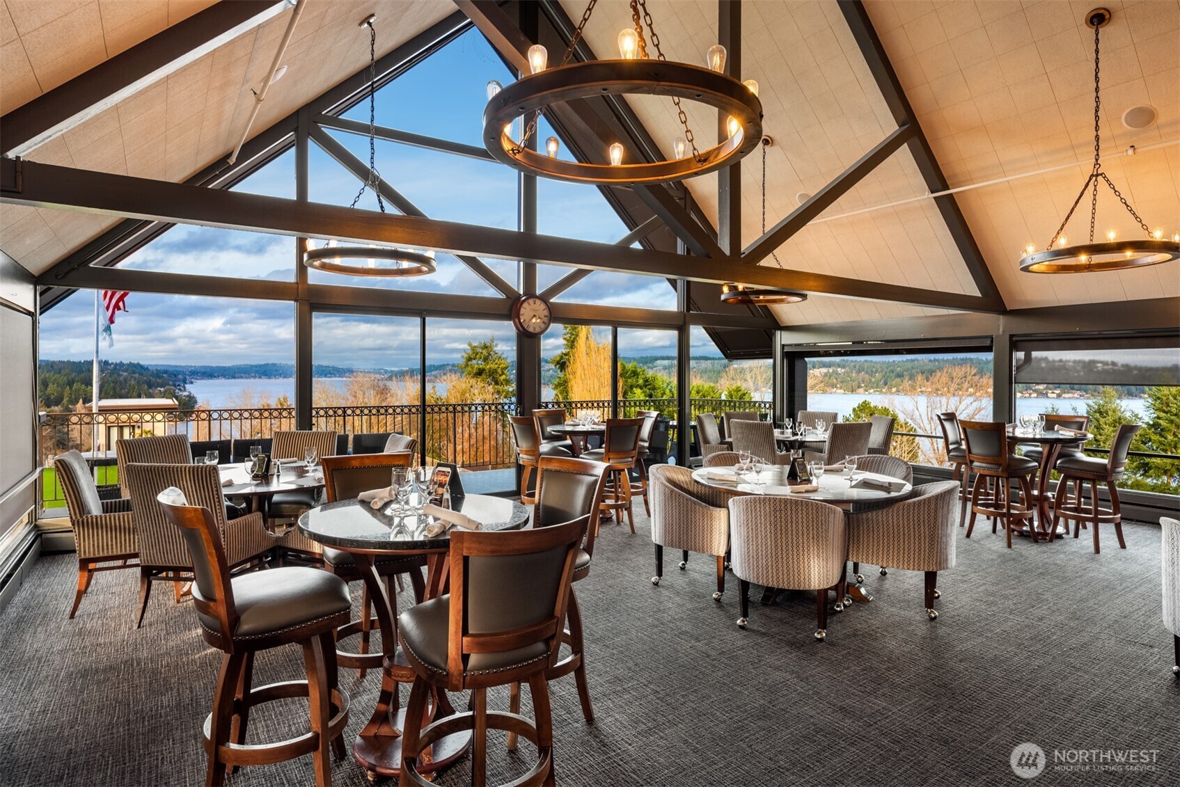 8046 Fairway Drive NE