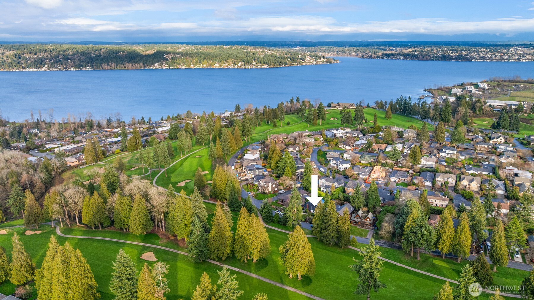 8046 Fairway Drive NE