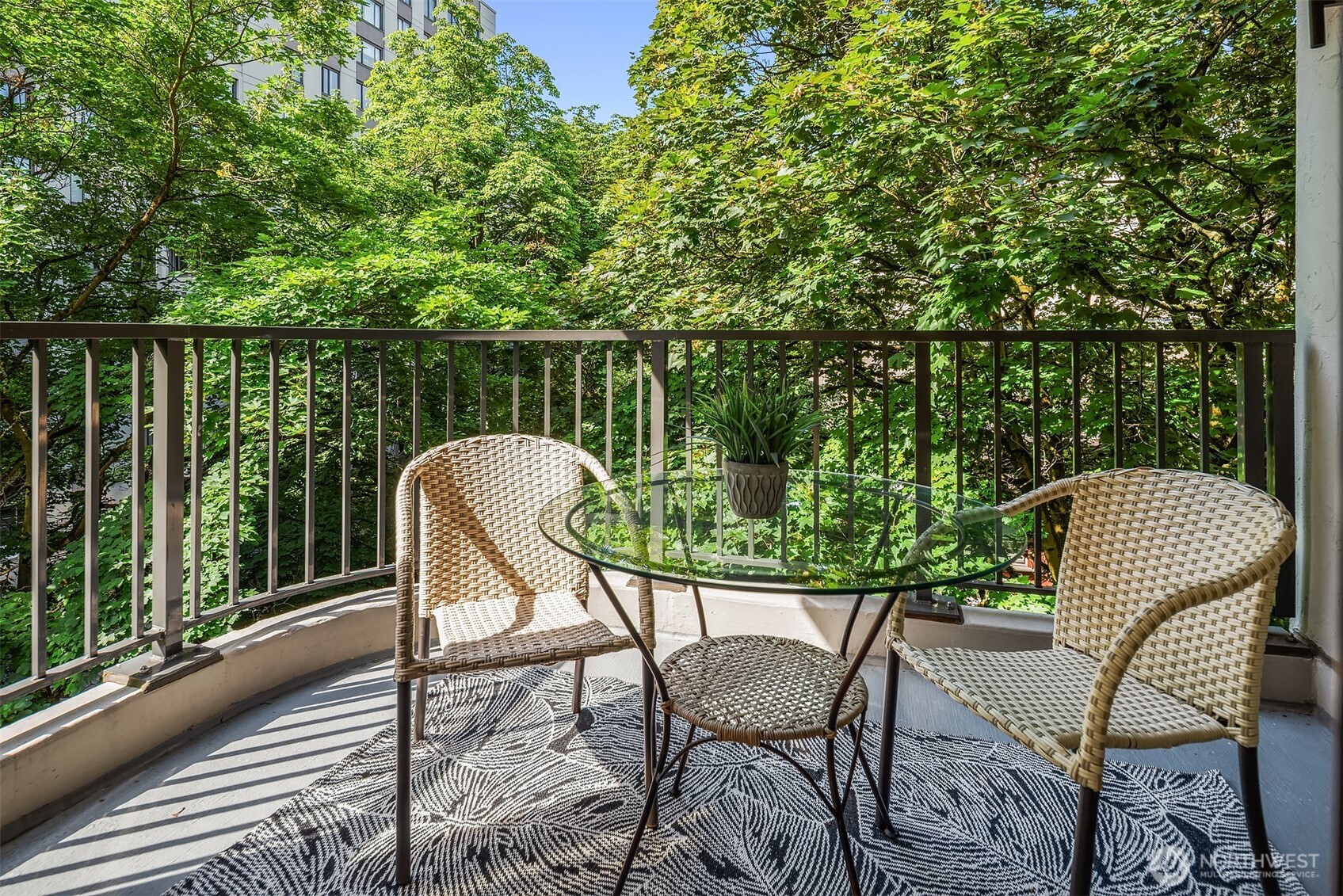 1120 Spring Street Unit: 504