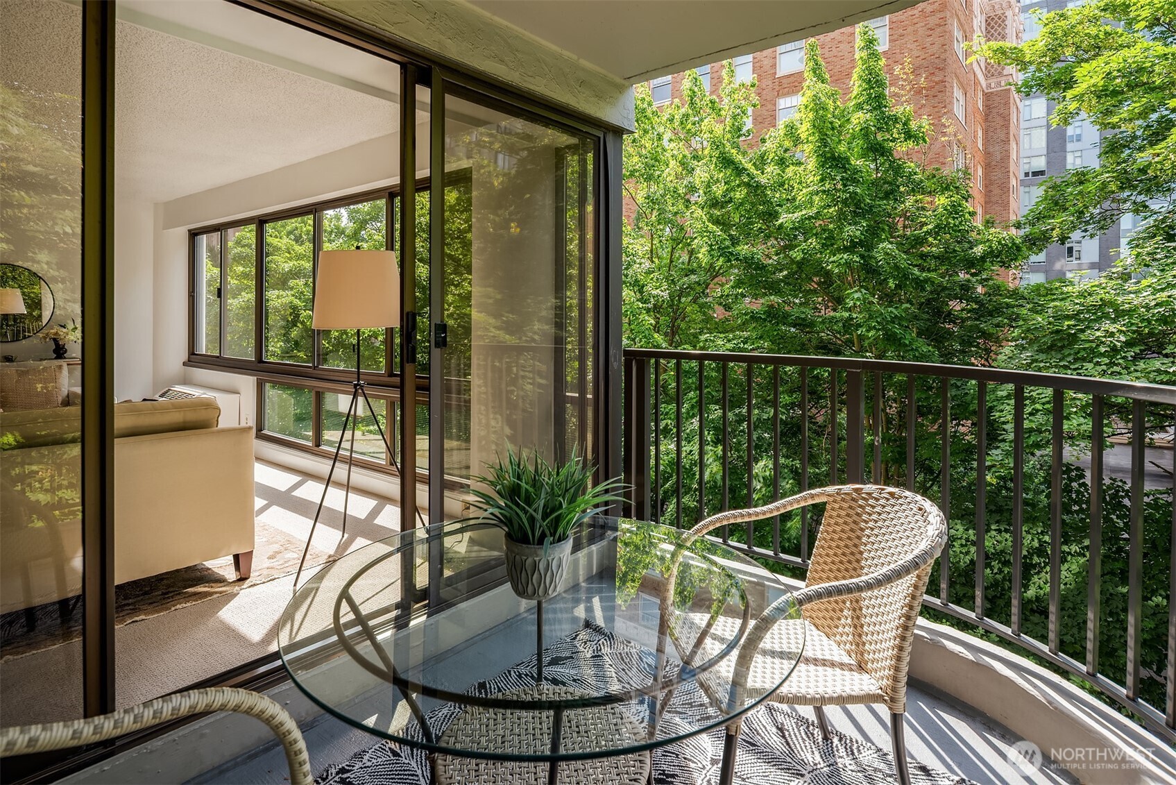 1120 Spring Street Unit: 504