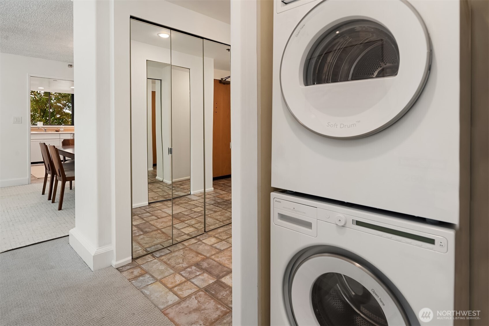 1120 Spring Street Unit: 504