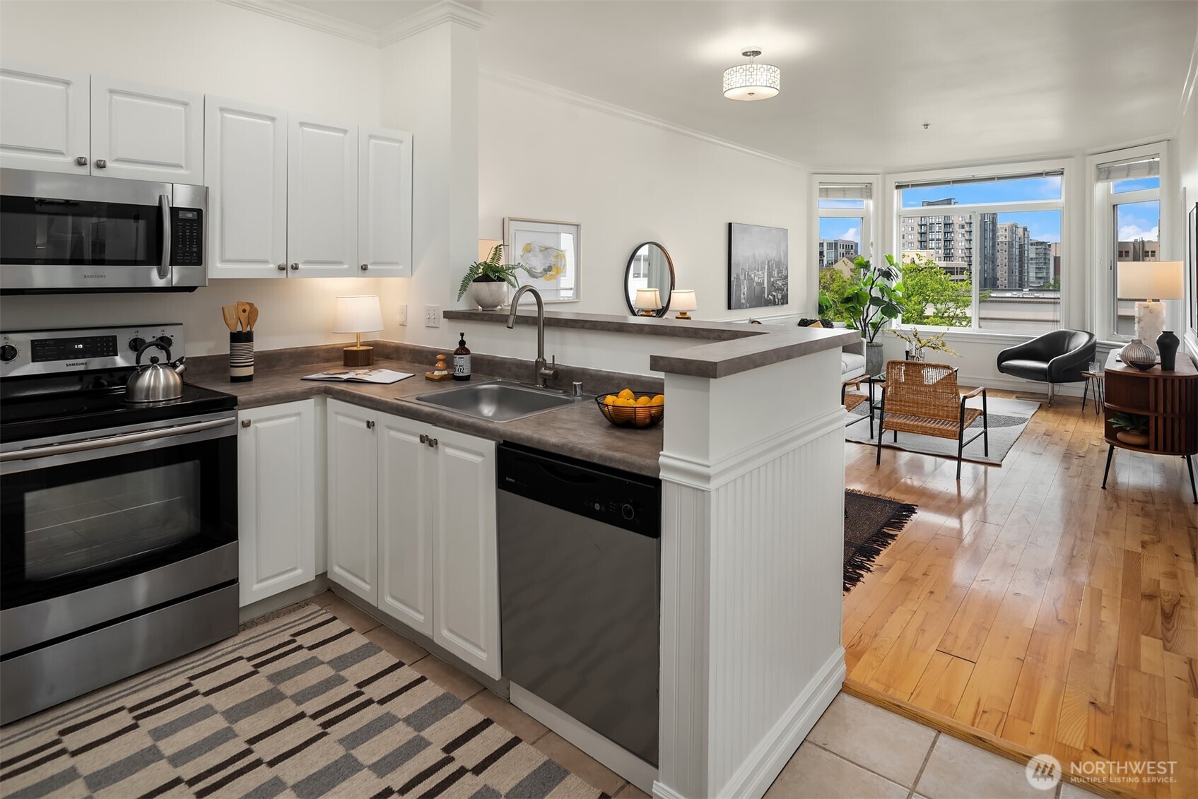 2414 1st Avenue Unit: 507