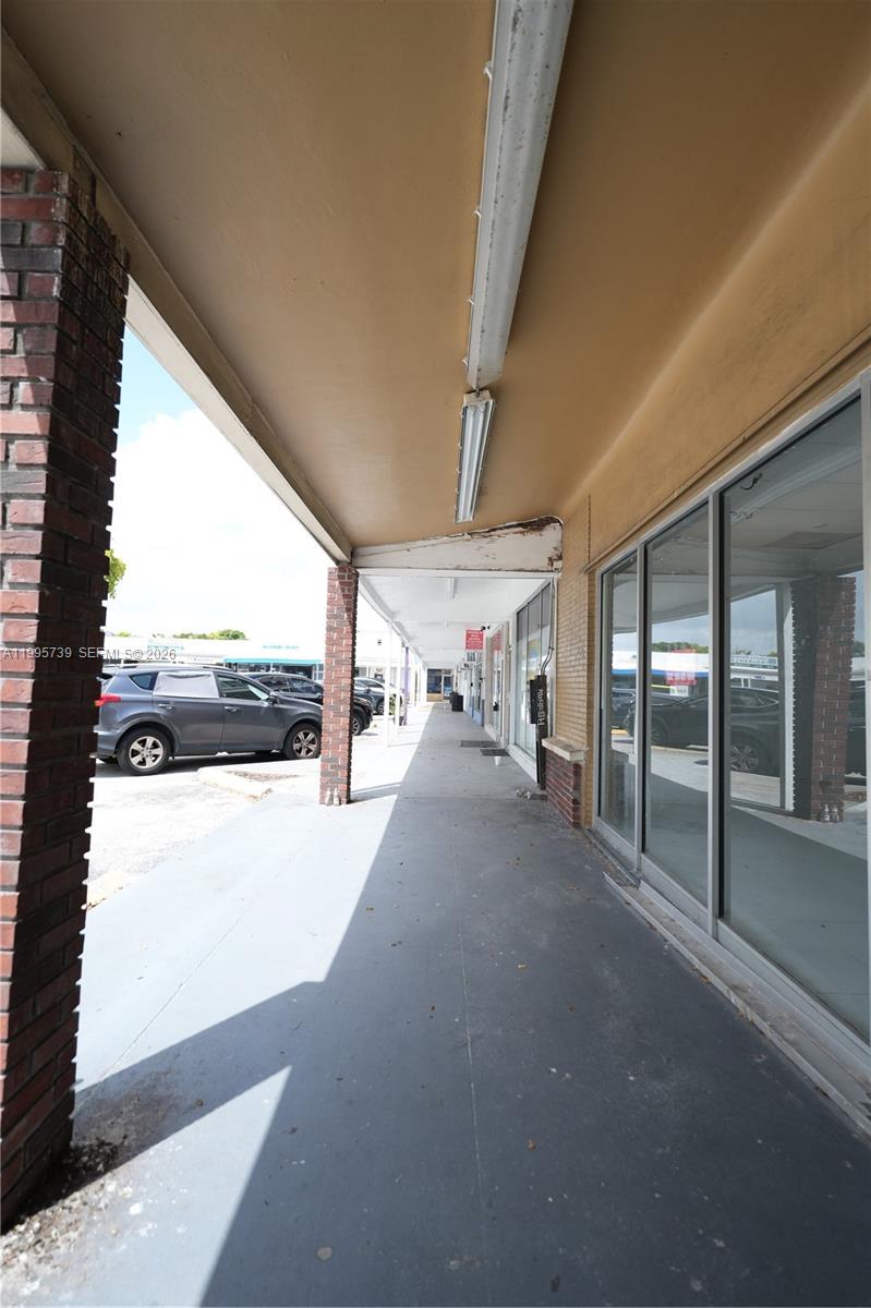 7193-7195 Pembroke Rd