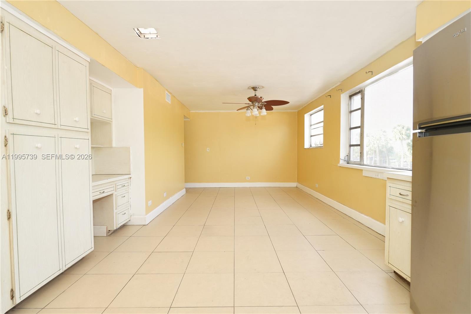 7193-7195 Pembroke Rd