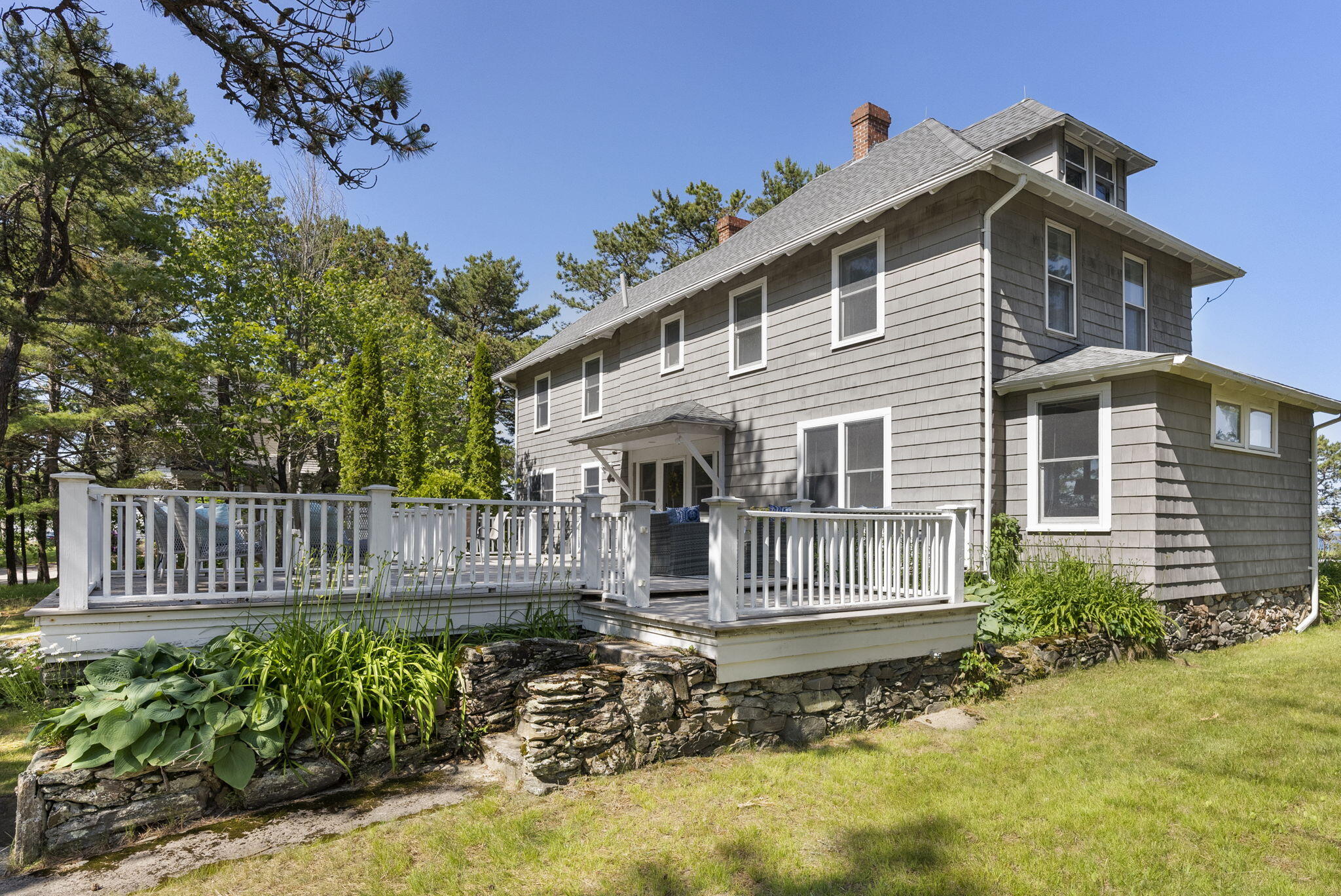411 & 419 Seaside Avenue