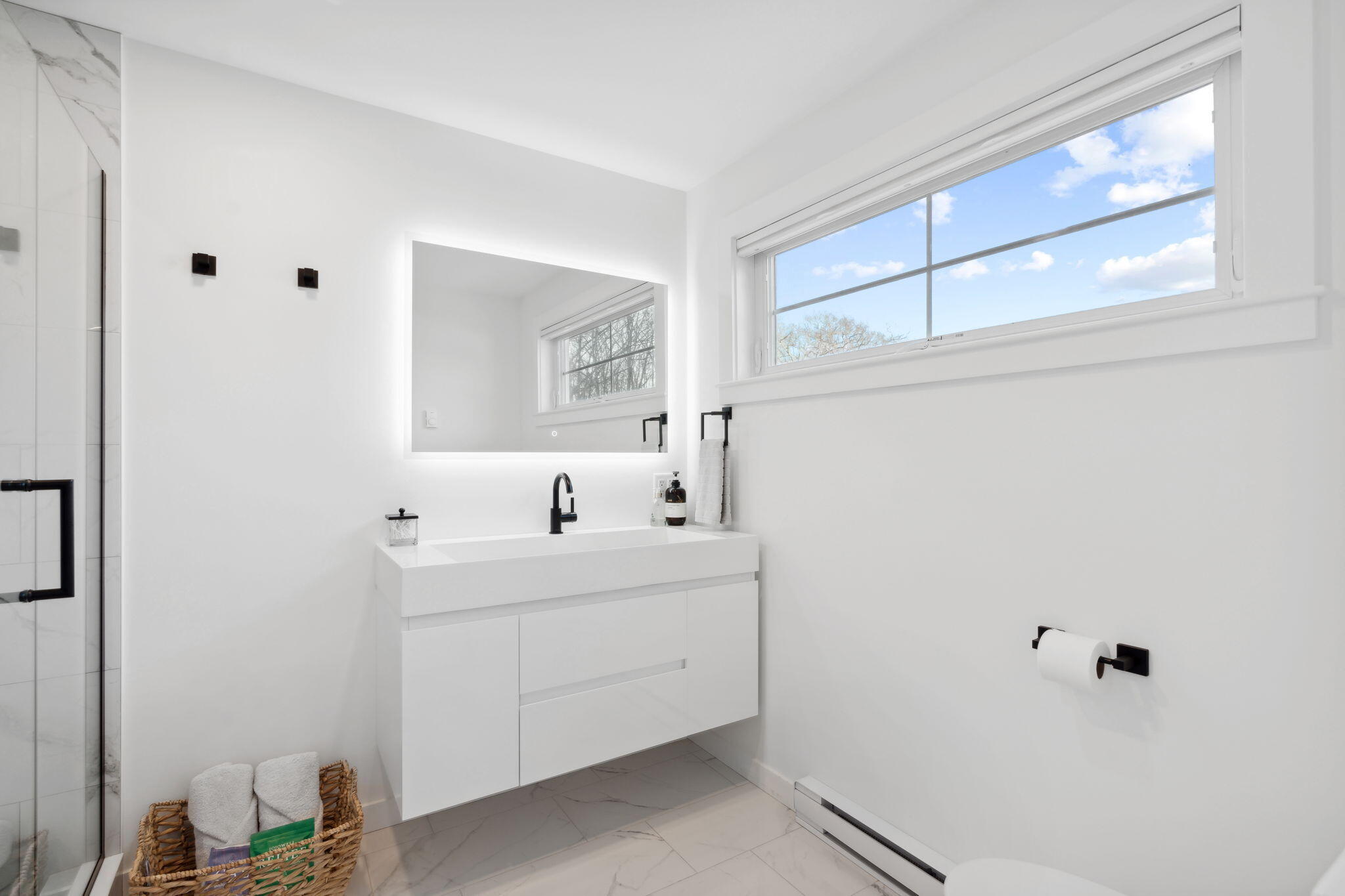 284 Bradley Street, 2
