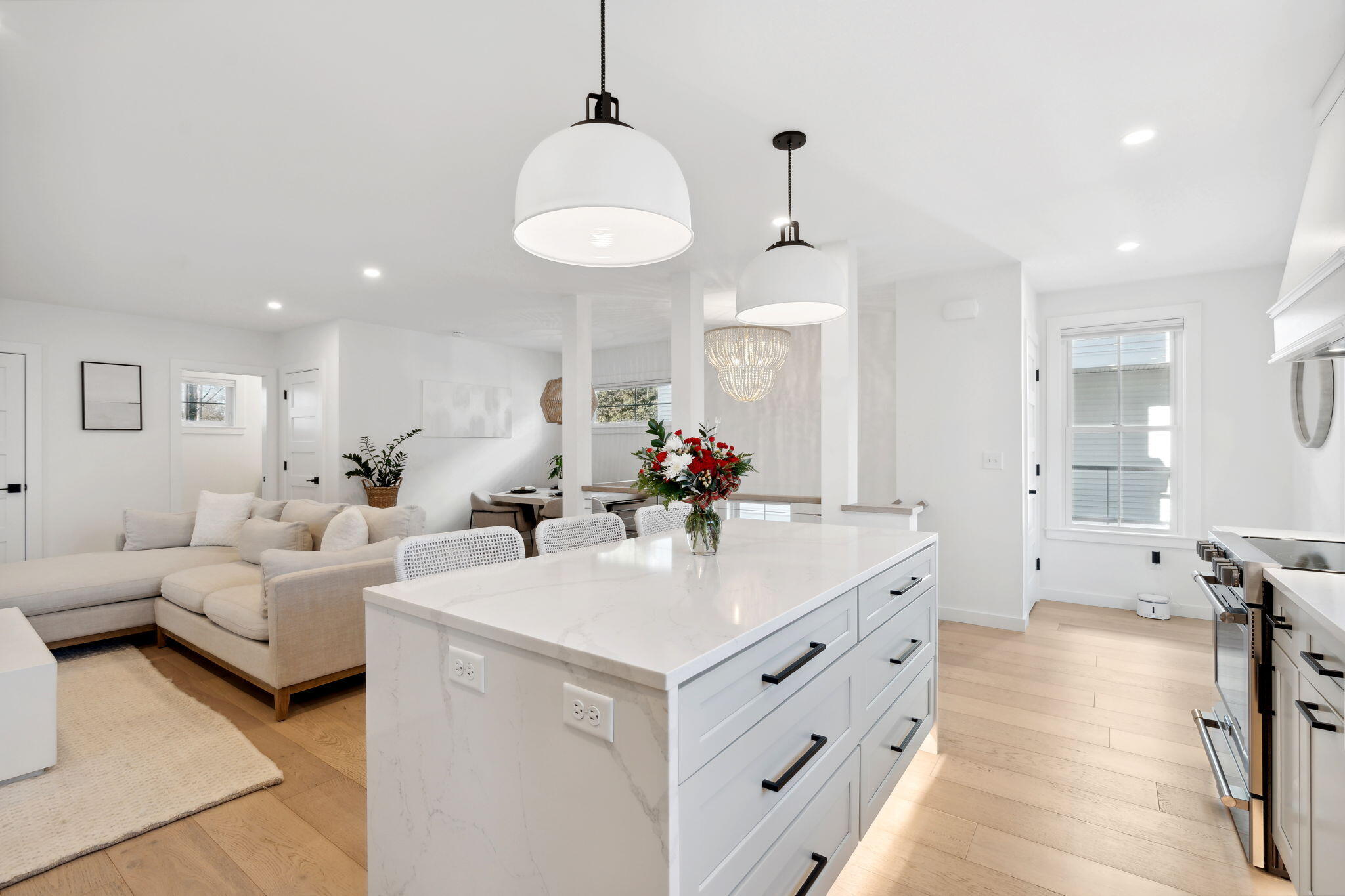 284 Bradley Street, 2