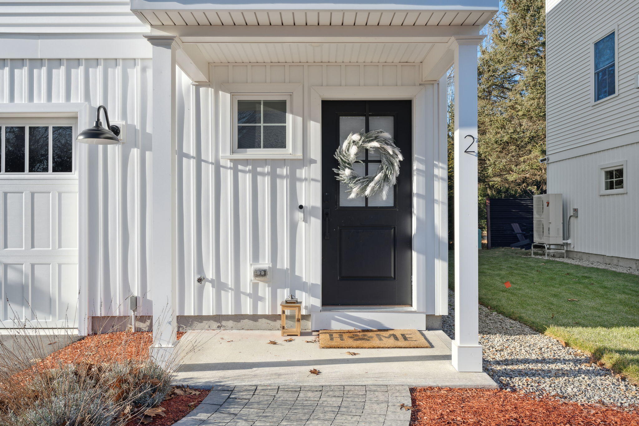 284 Bradley Street, 2