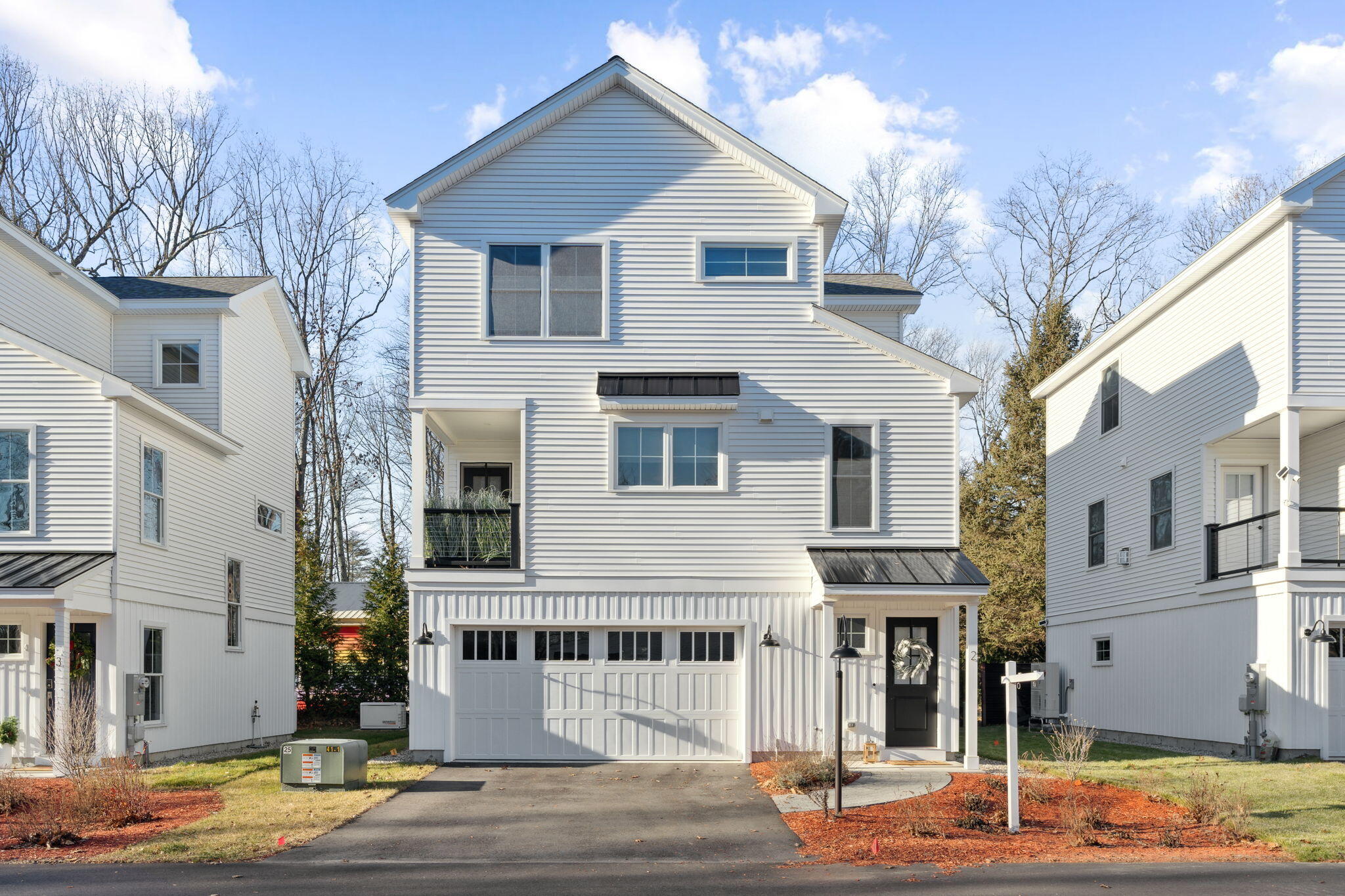 284 Bradley Street, 2
