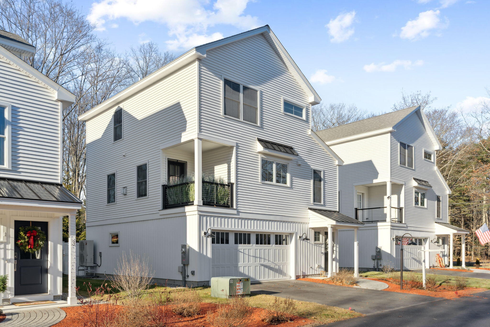 284 Bradley Street, 2