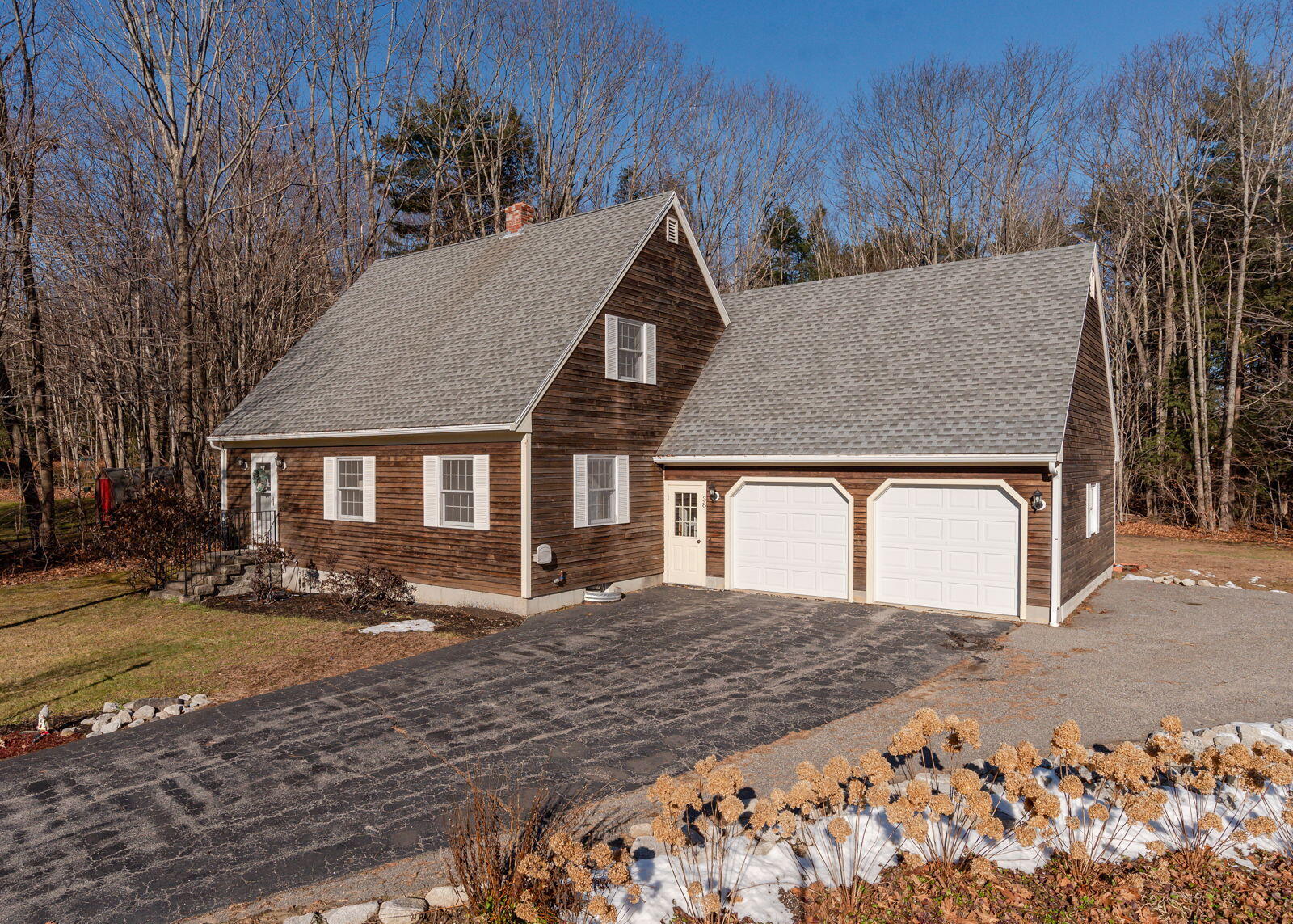 38 Woodman Avenue