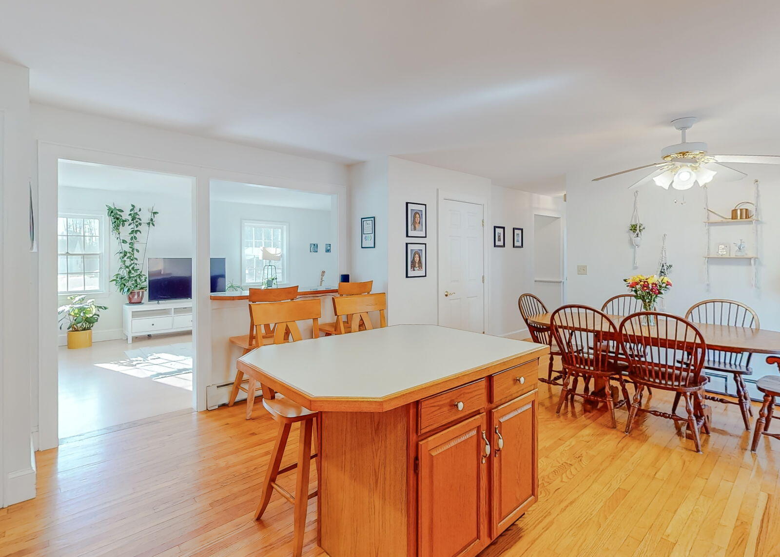 38 Woodman Avenue