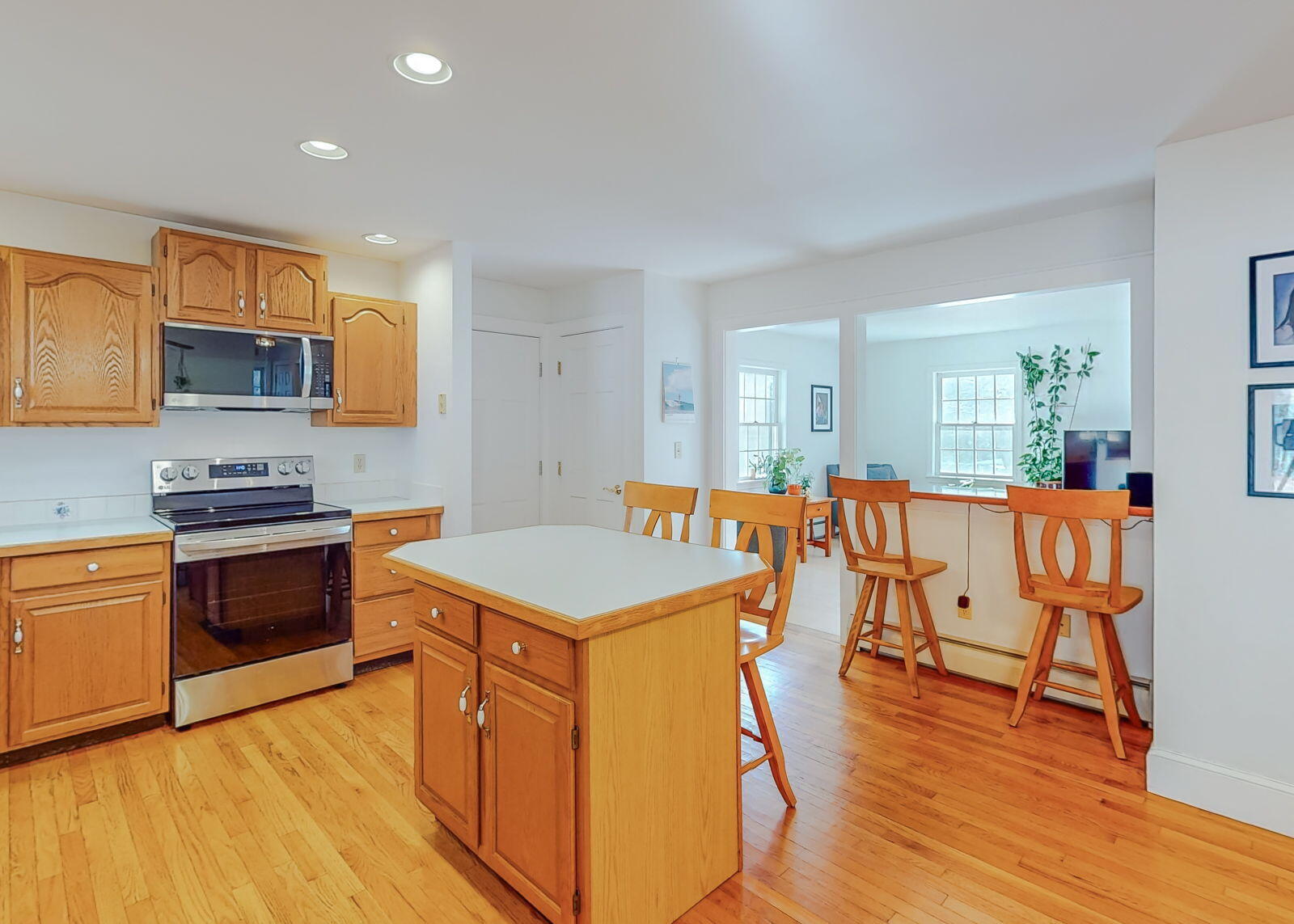 38 Woodman Avenue