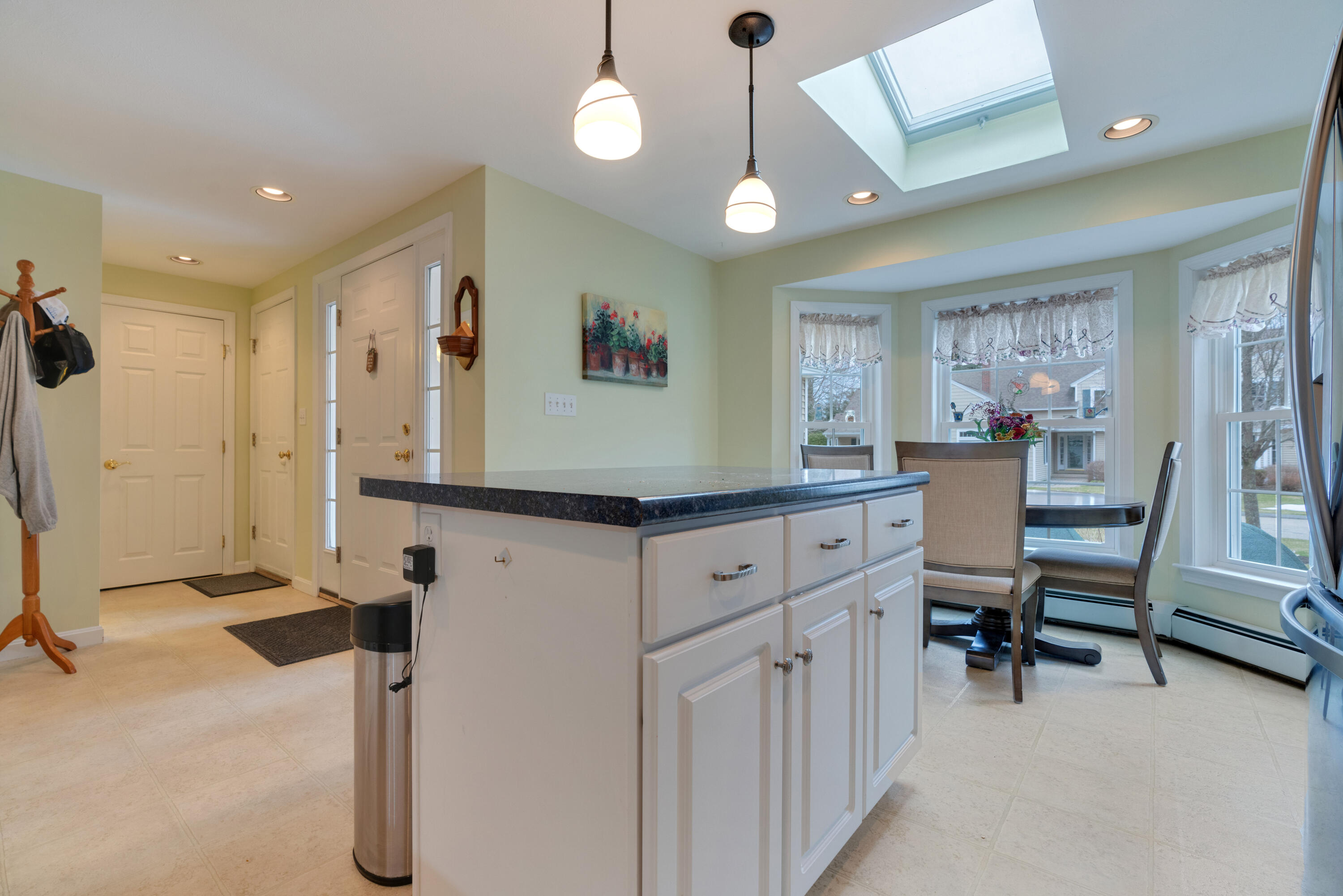 10 Sterling Drive, 10