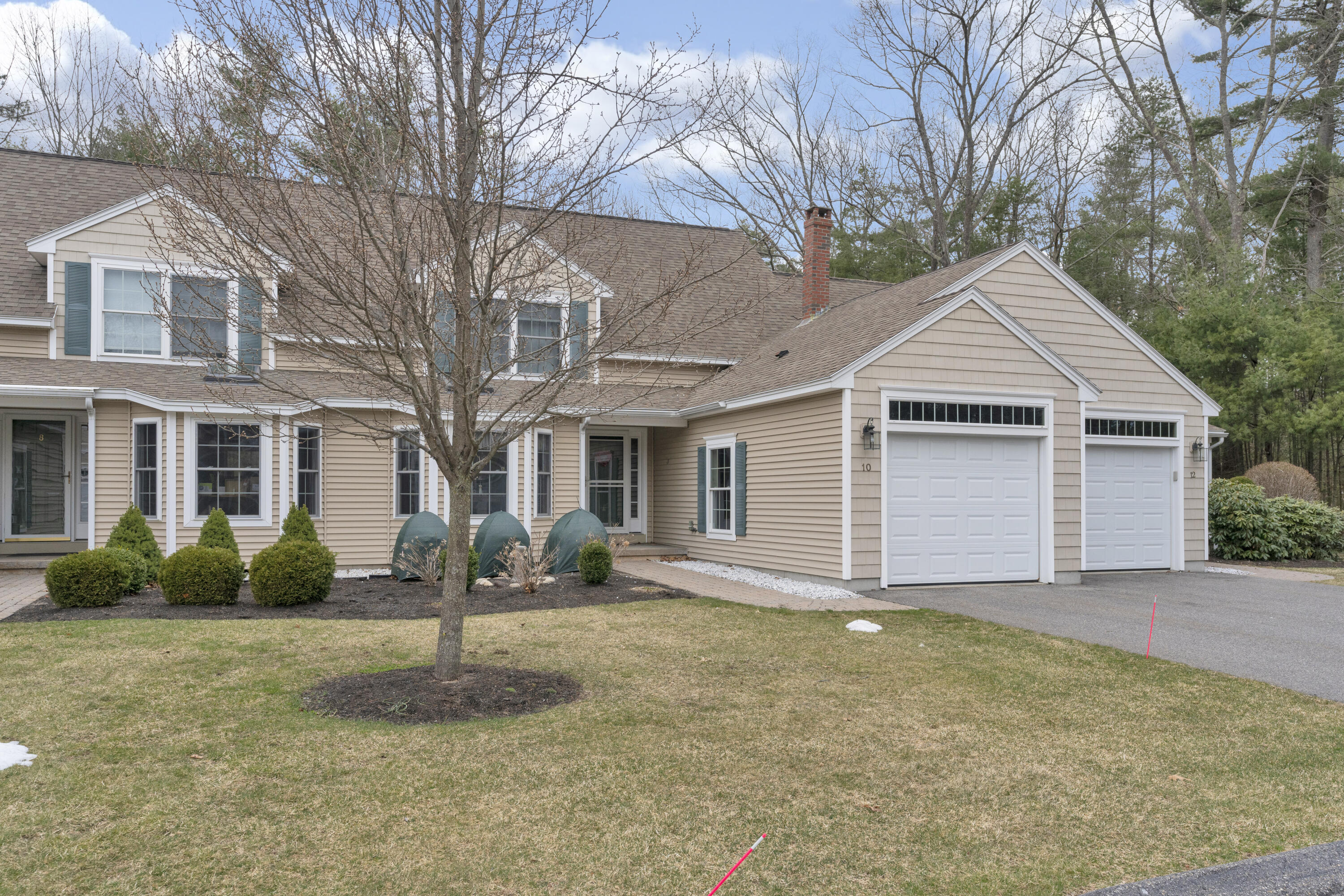 10 Sterling Drive, 10