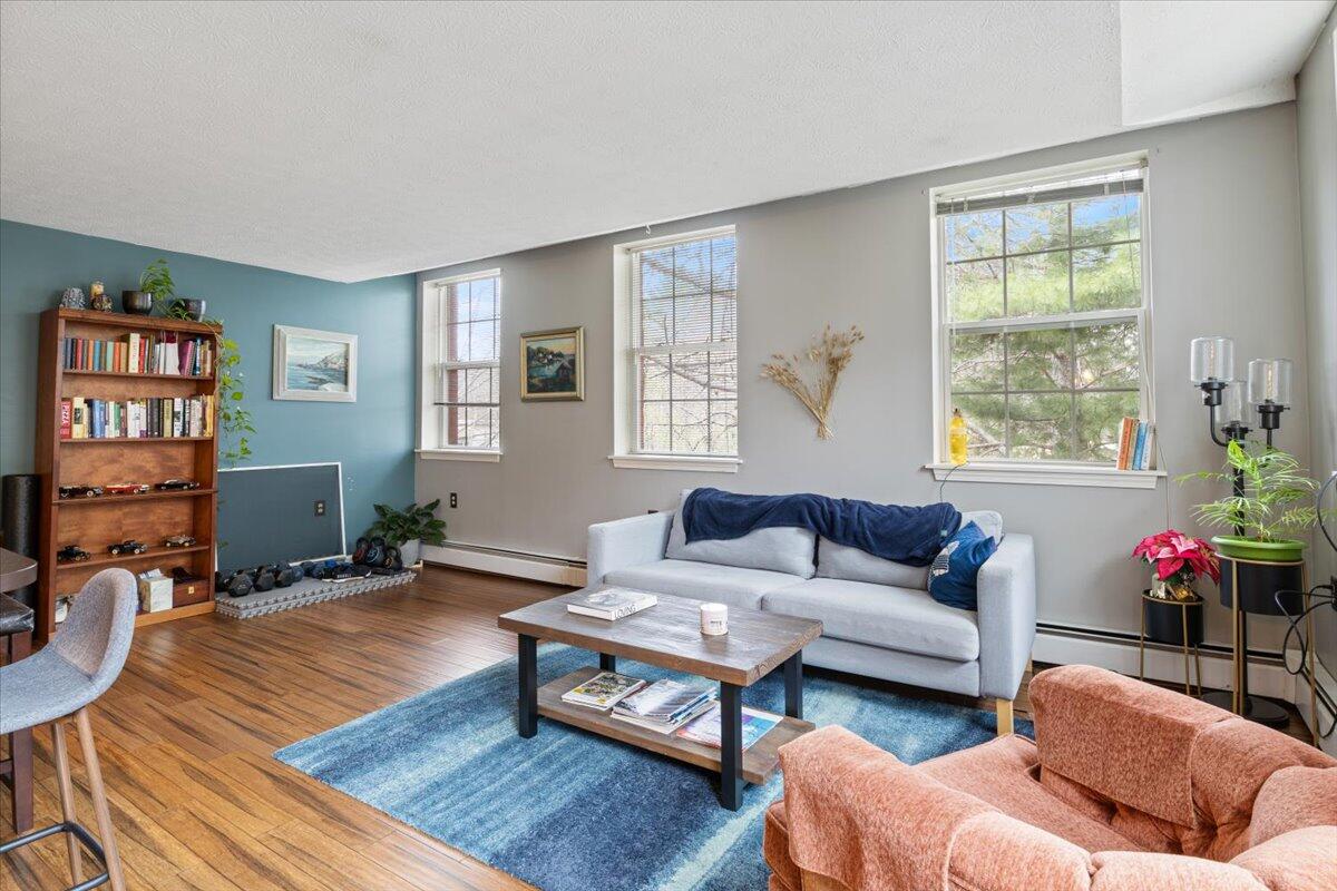 45 Western Avenue, 301