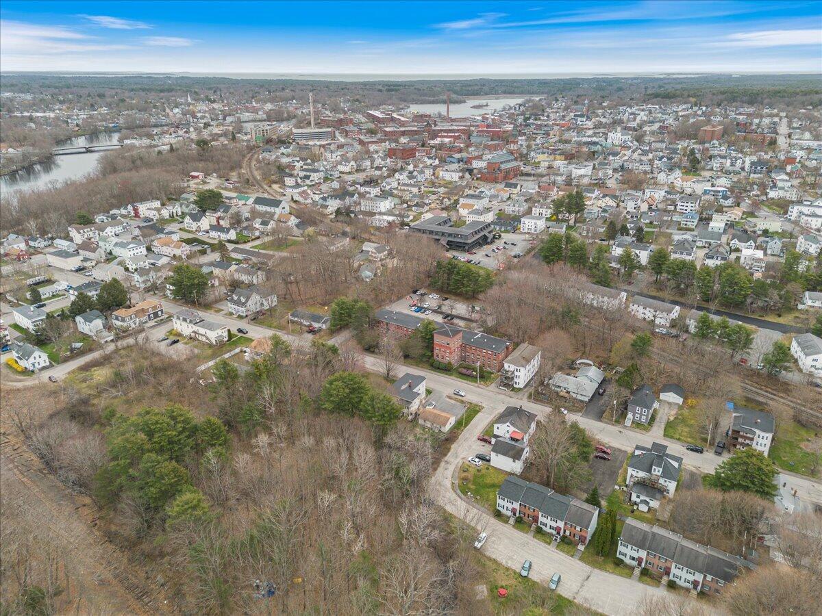 45 Western Avenue, 301