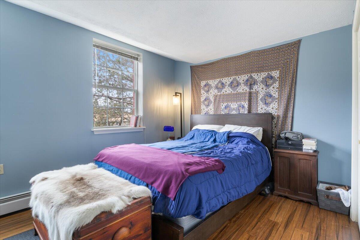 45 Western Avenue, 301