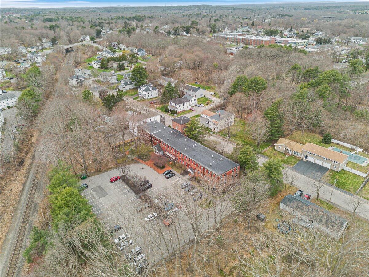 45 Western Avenue, 301