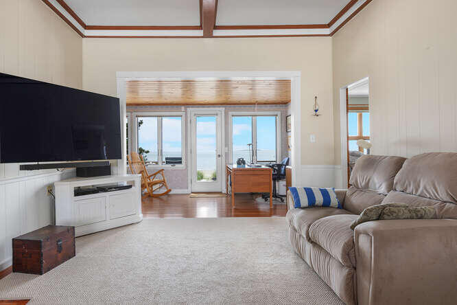 267 Seaside Avenue