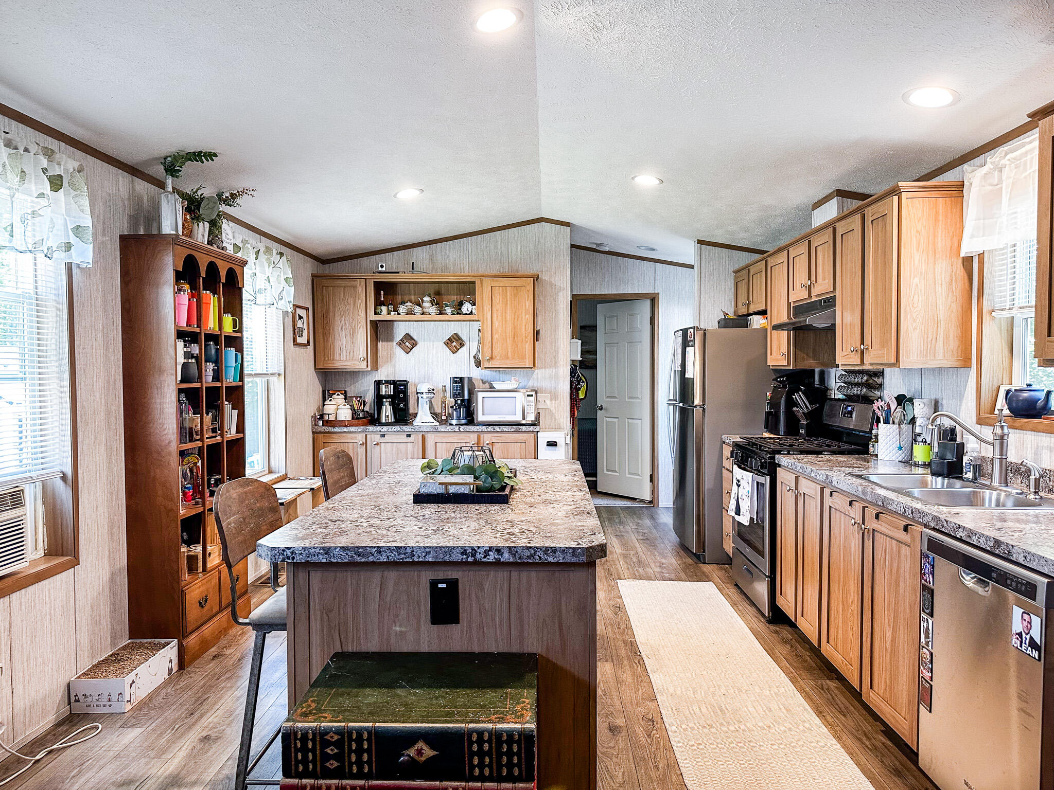 43 Lakewood Drive