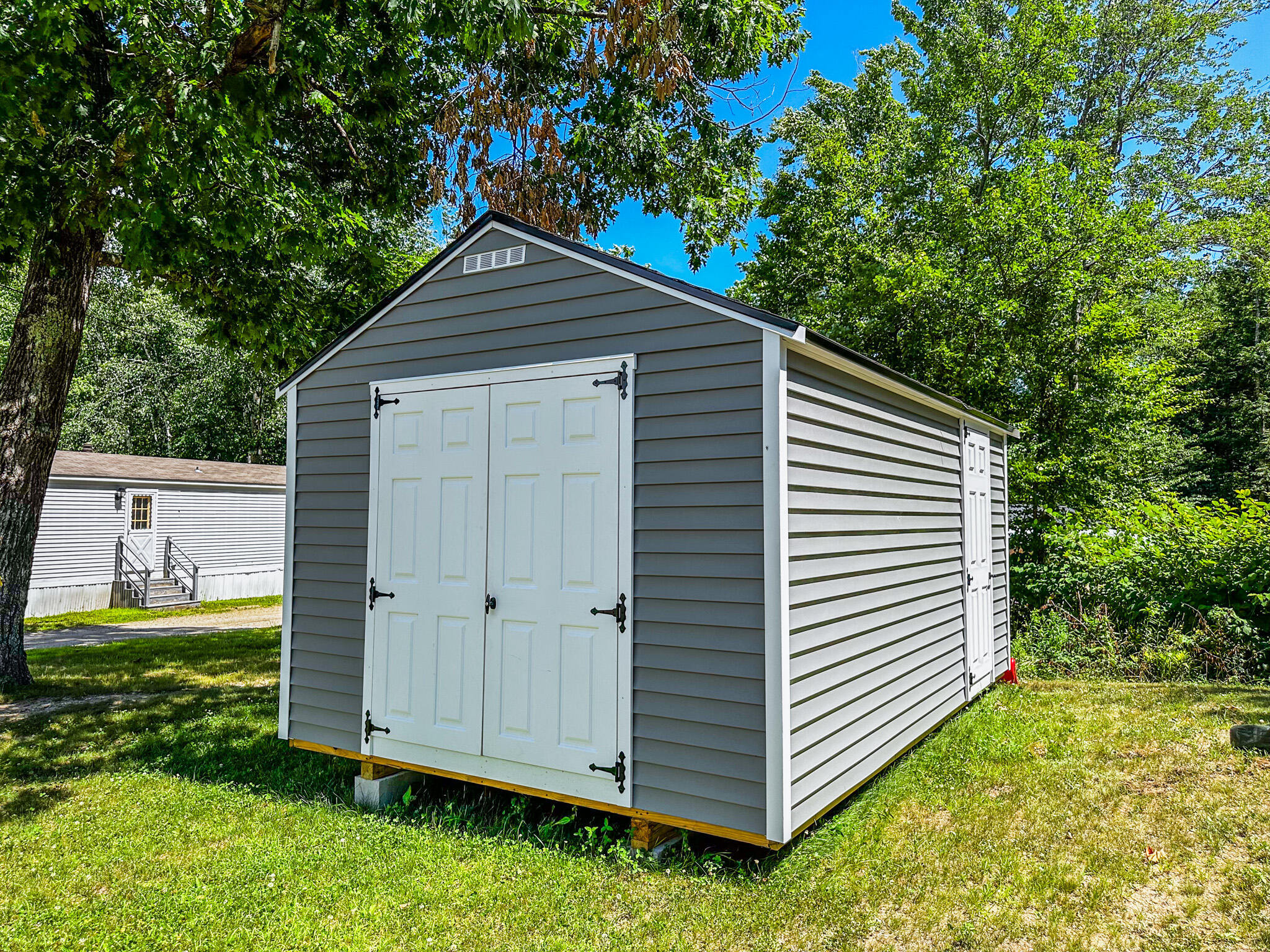 43 Lakewood Drive