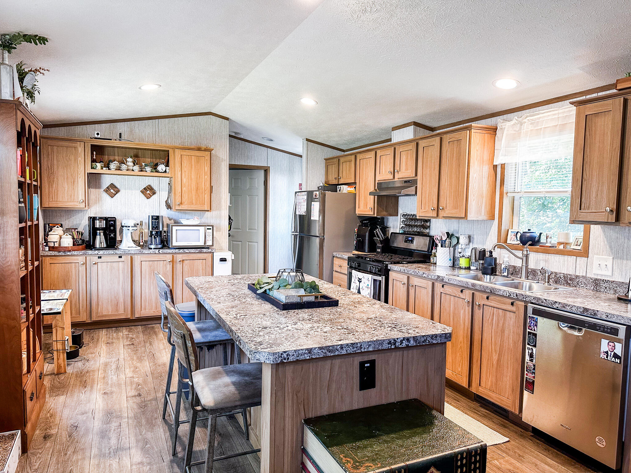 43 Lakewood Drive