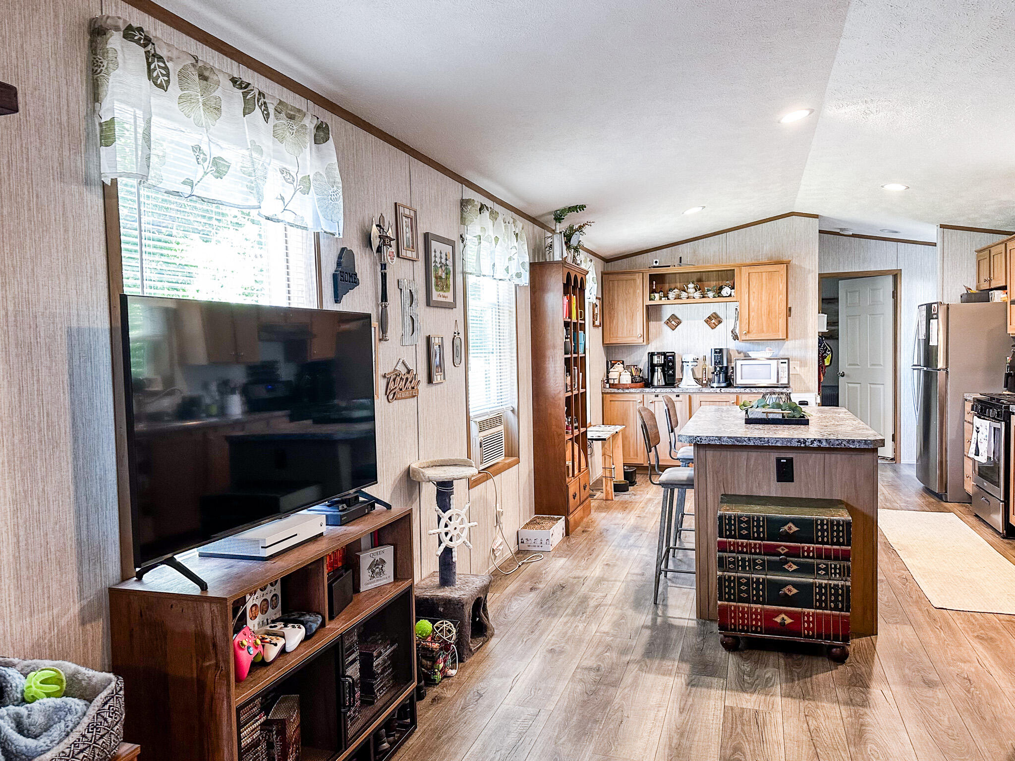 43 Lakewood Drive