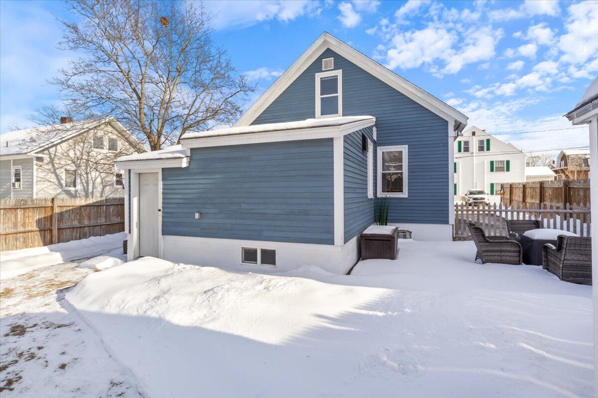 16 Westland Avenue