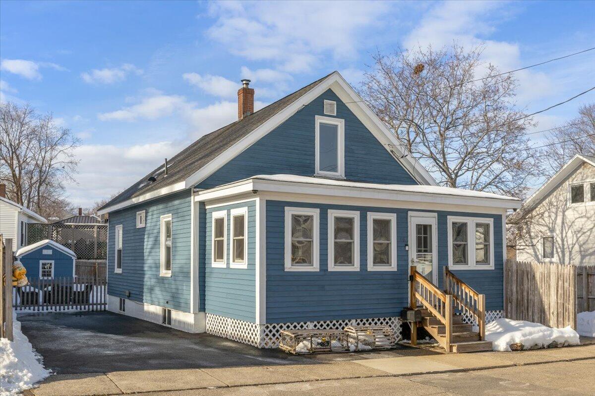 16 Westland Avenue