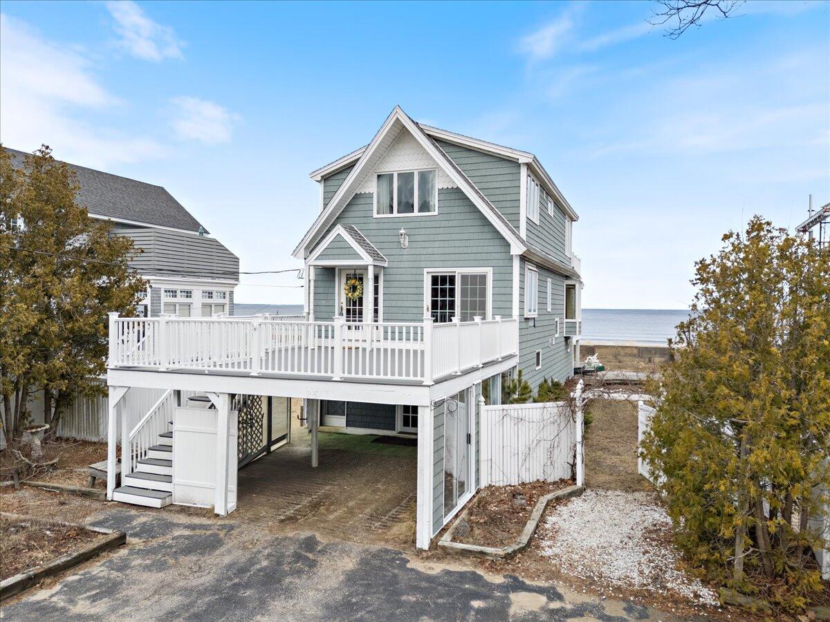 25 Oceanside Drive