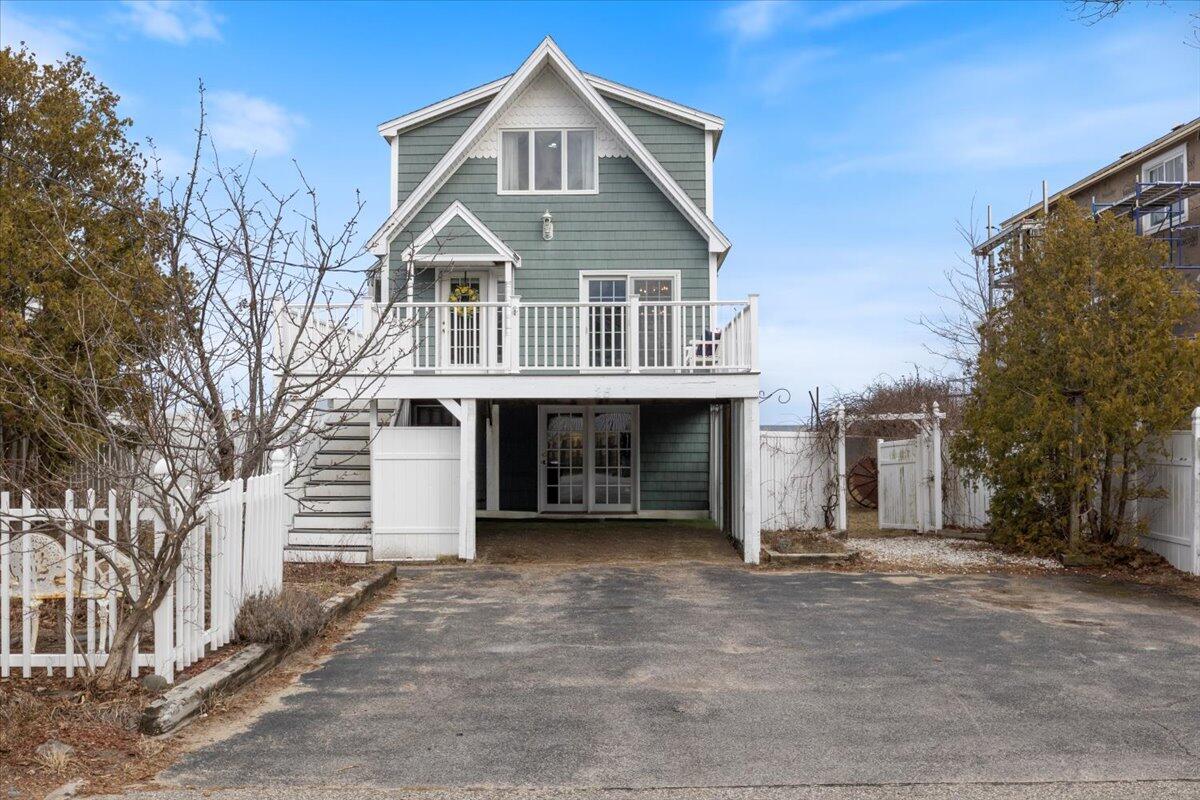 25 Oceanside Drive