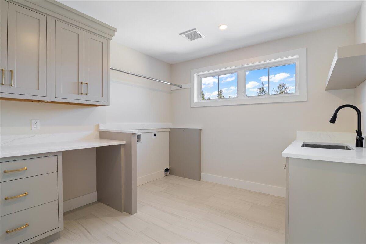 9 Marsh Bend Drive