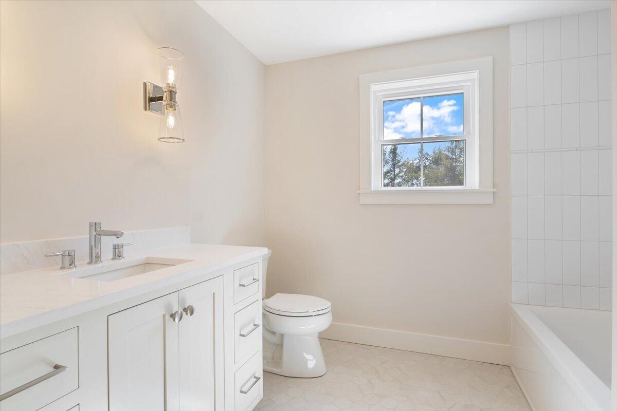 9 Marsh Bend Drive