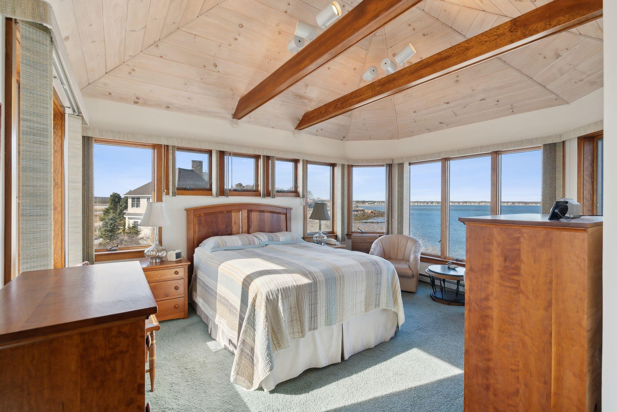 111 Marshall Point Road
