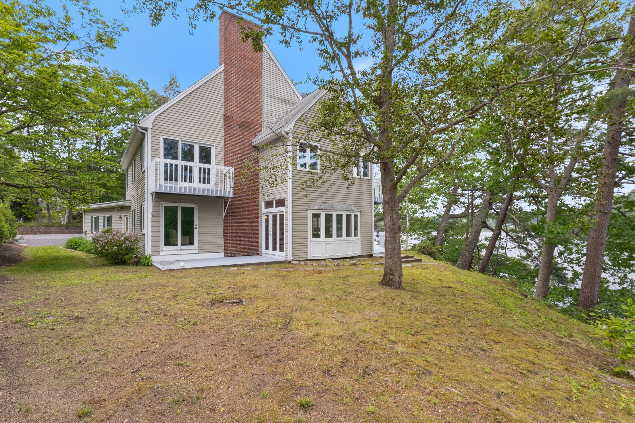 21 Glenhaven Circle W