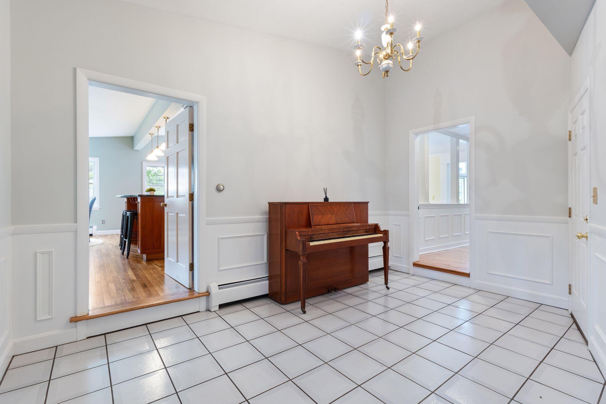 21 Glenhaven Circle W