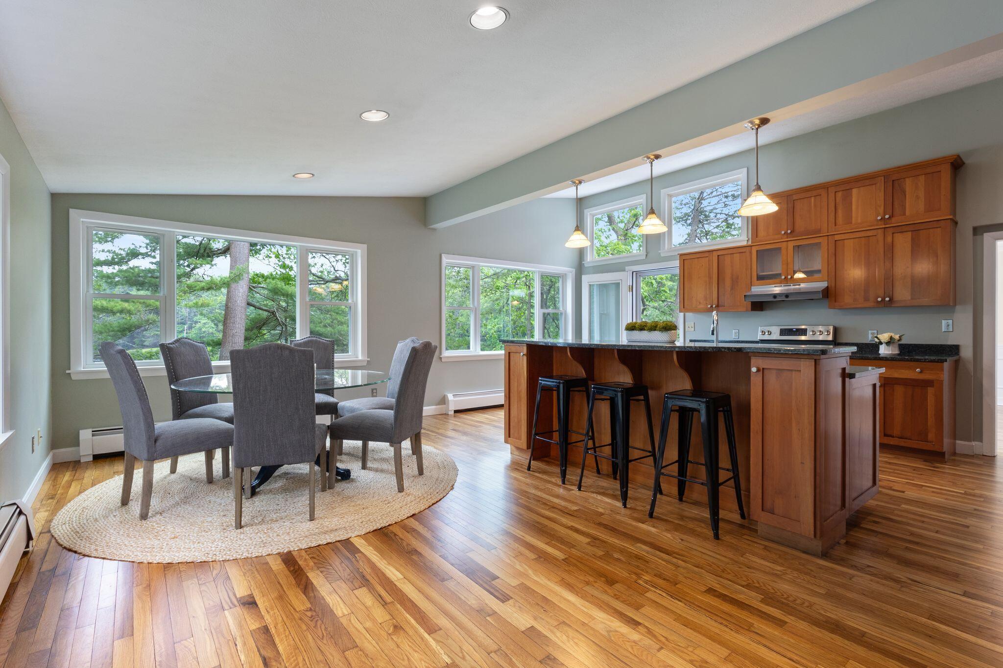 21 Glenhaven Circle W