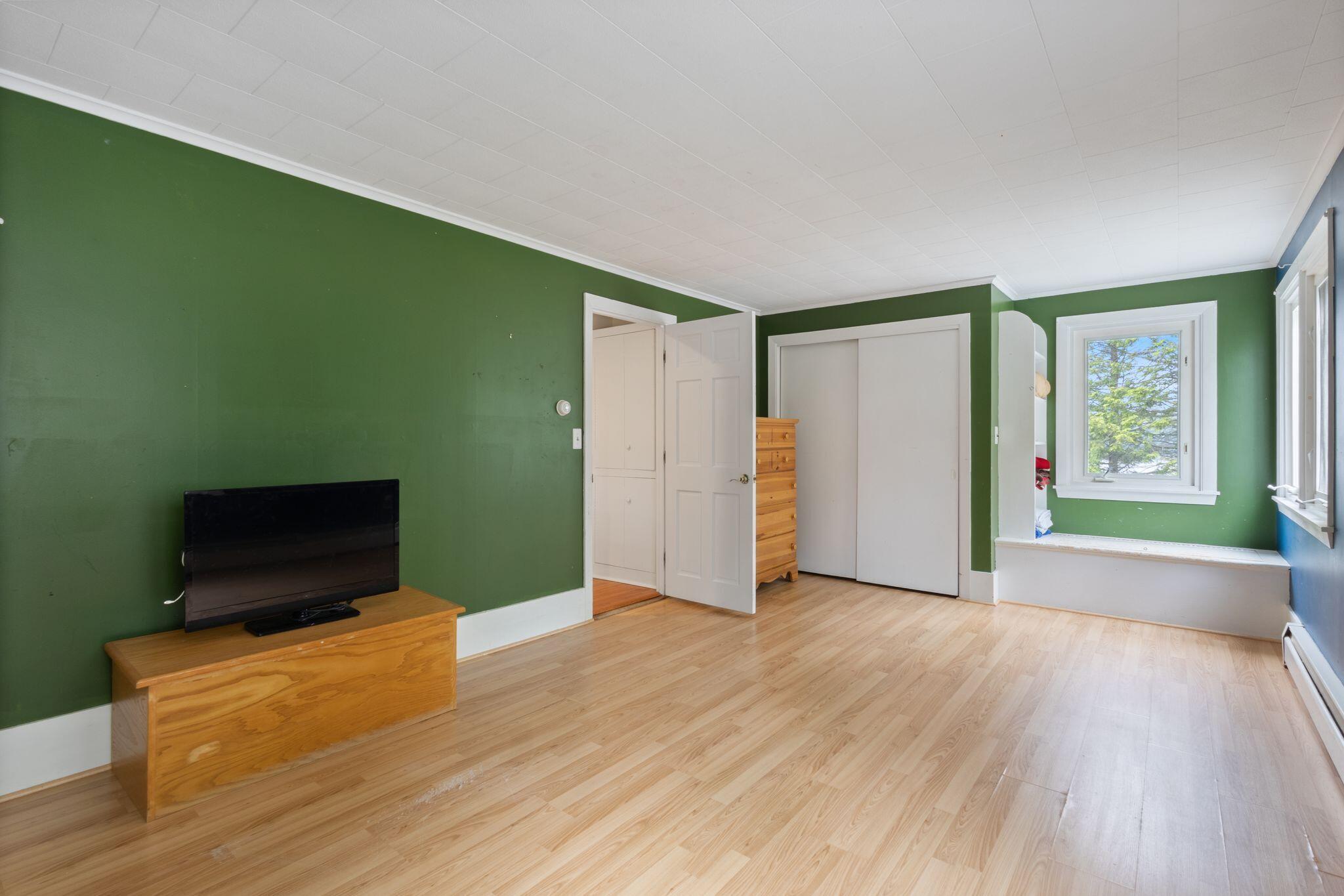 21 Glenhaven Circle W