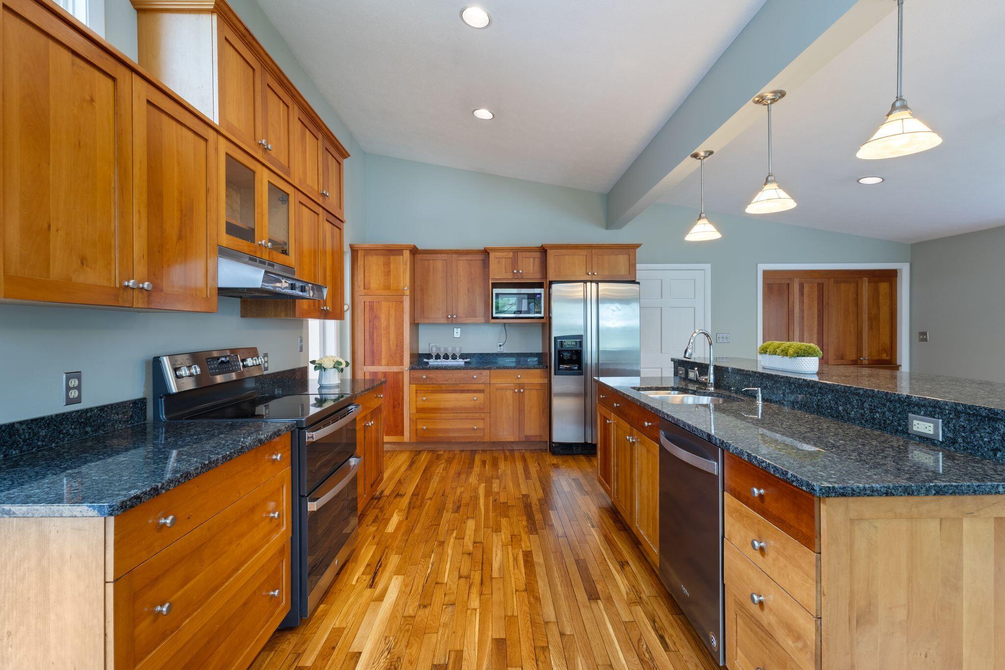 21 Glenhaven Circle W