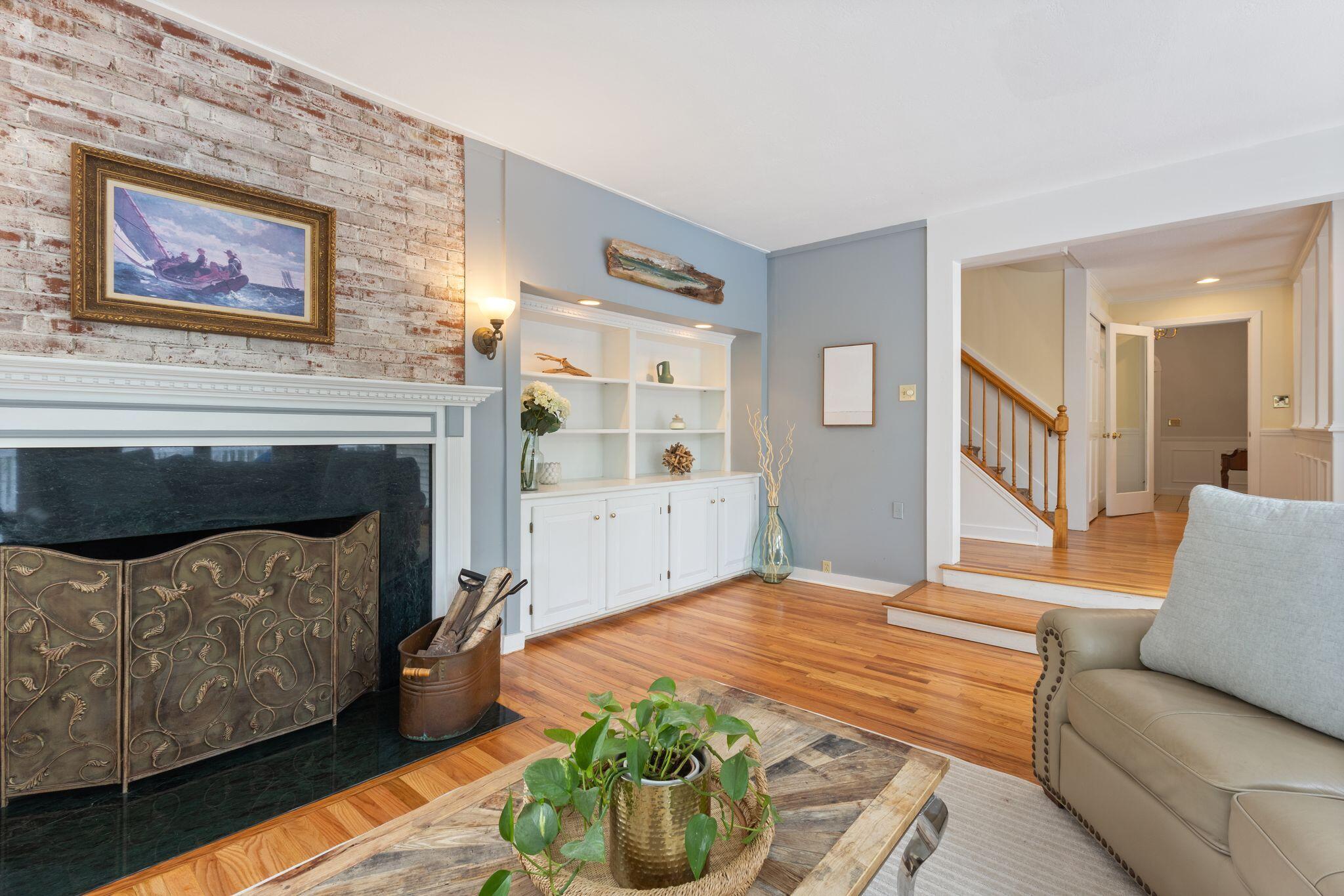 21 Glenhaven Circle W