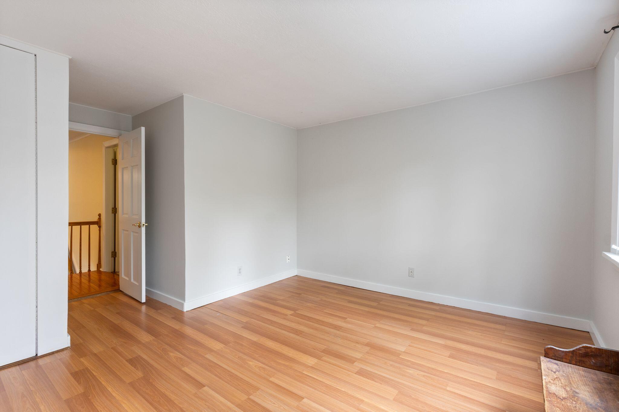 21 Glenhaven Circle W