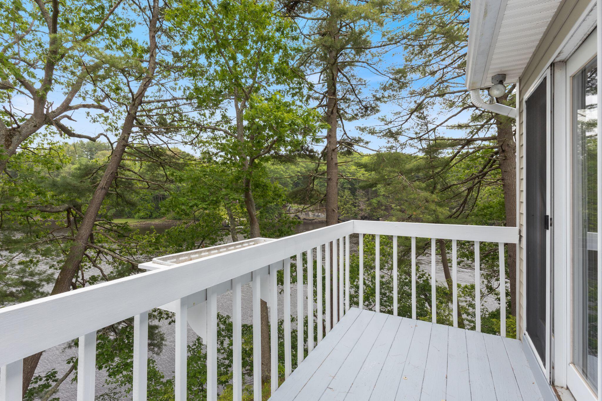 21 Glenhaven Circle W