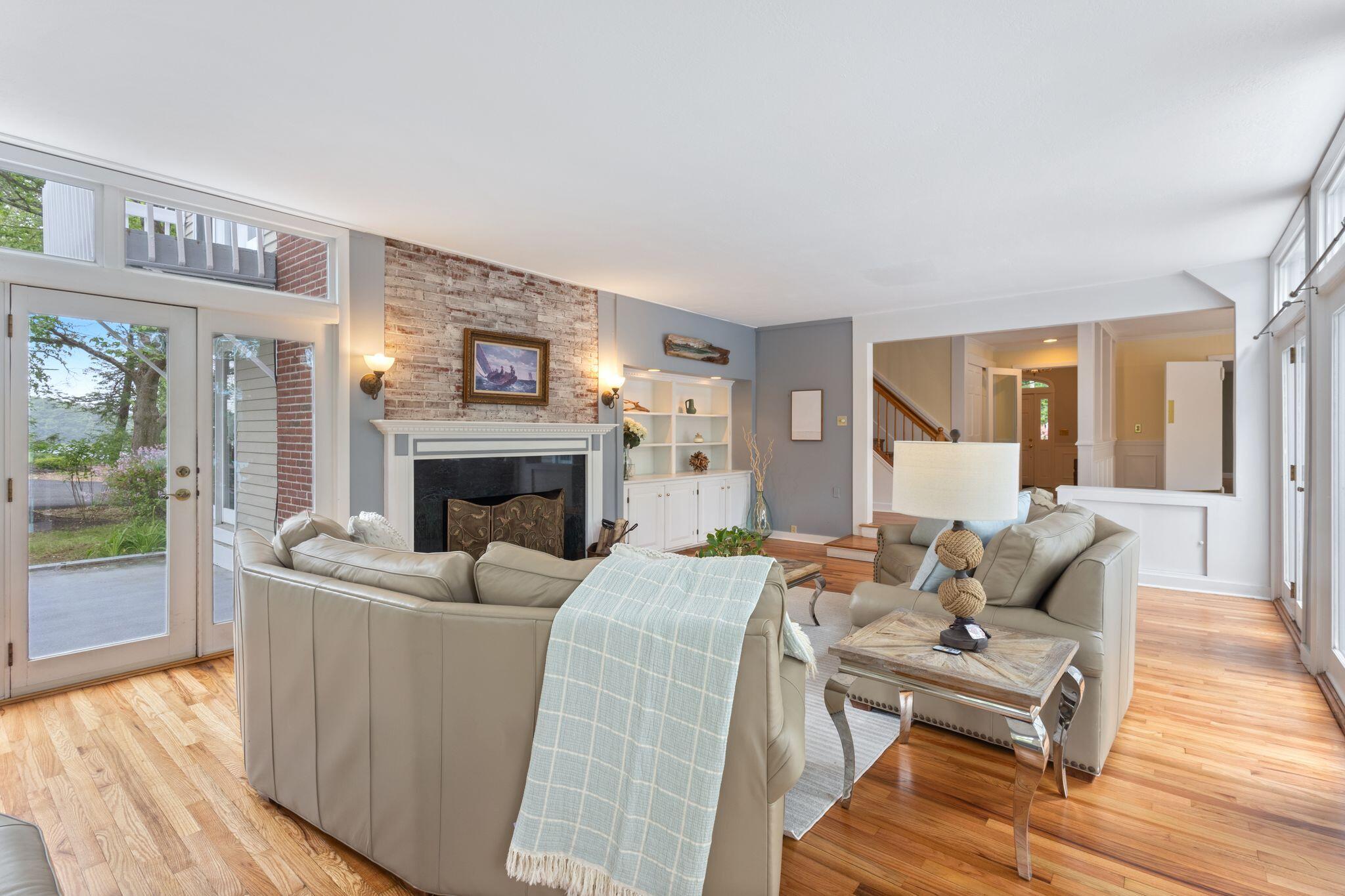 21 Glenhaven Circle W