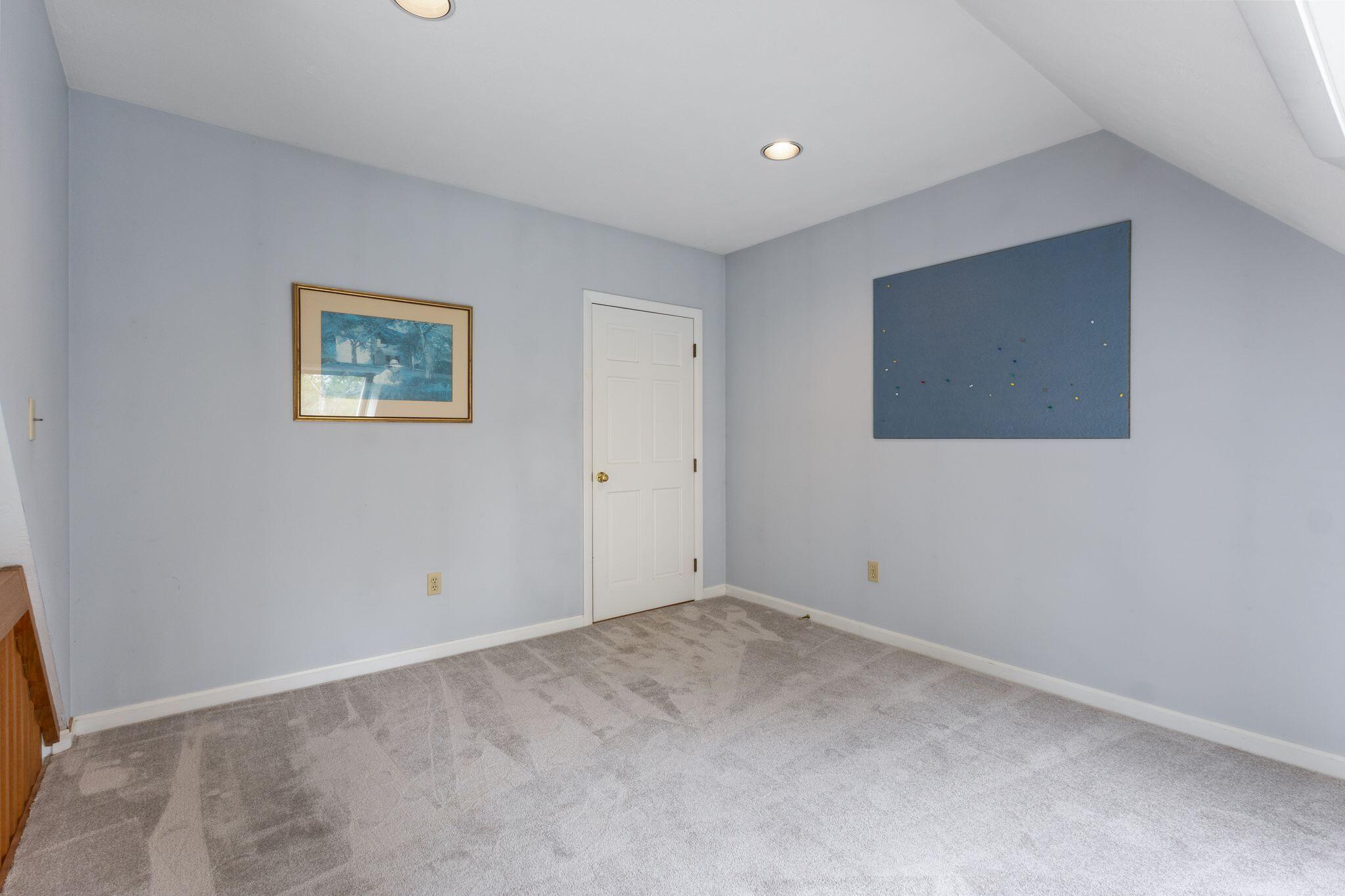 21 Glenhaven Circle W