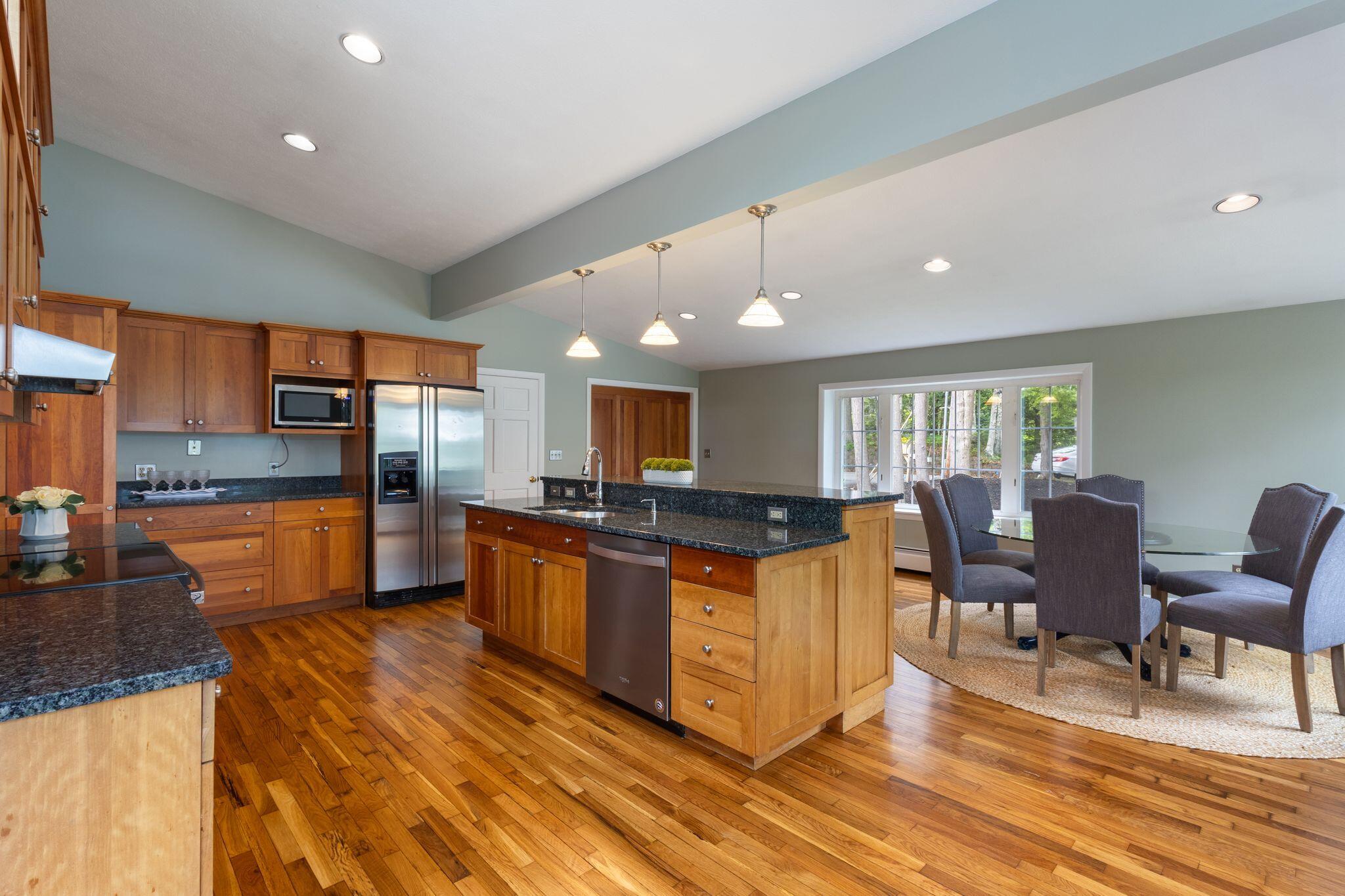 21 Glenhaven Circle W